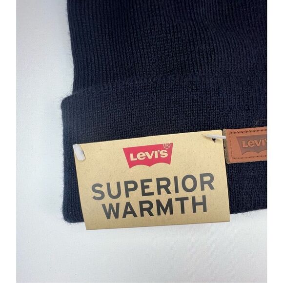 NWT Levi’s Basic Black Stretchy Warm Beanie Style Hat - Picture 2 of 4